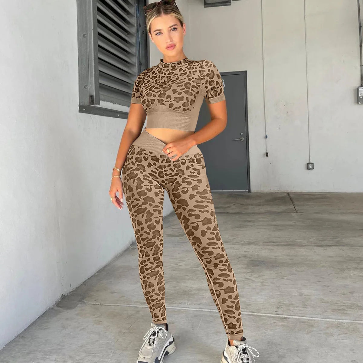 Leopard 2 Piece Yoga Set for Women Workout Clothing Sports Outfits Gym Crop Top Fitness Tracksuits Seamless Leggings Activewear
