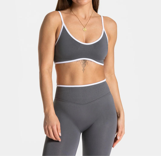 Summer Yoga Fitness Top Women Solid Color Gym Sports Bra Sexy Backless Knit Bra with Chest Cushion Suspender Breathable Bra